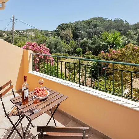 Skales Villa Almiros Beach