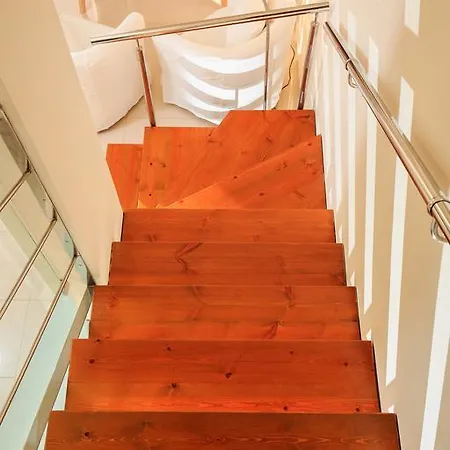 Skales Villa Plage d'Almiros