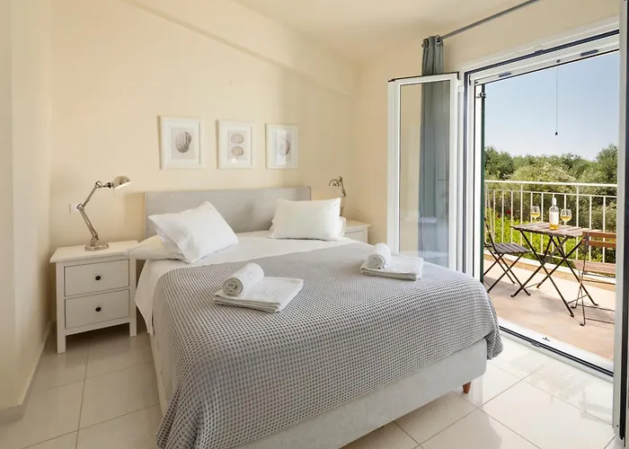 Skales Villa Almiros Beach